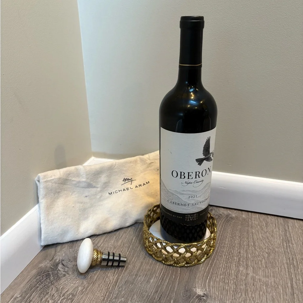 Michael Aram New Love Knot Wine Coaster & Stopper Set